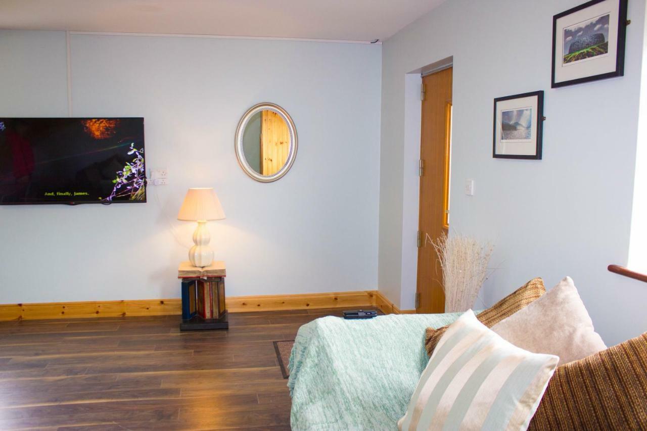 New Stunning Ocean Breeze Apartment Port na Blaiche Exterior photo
